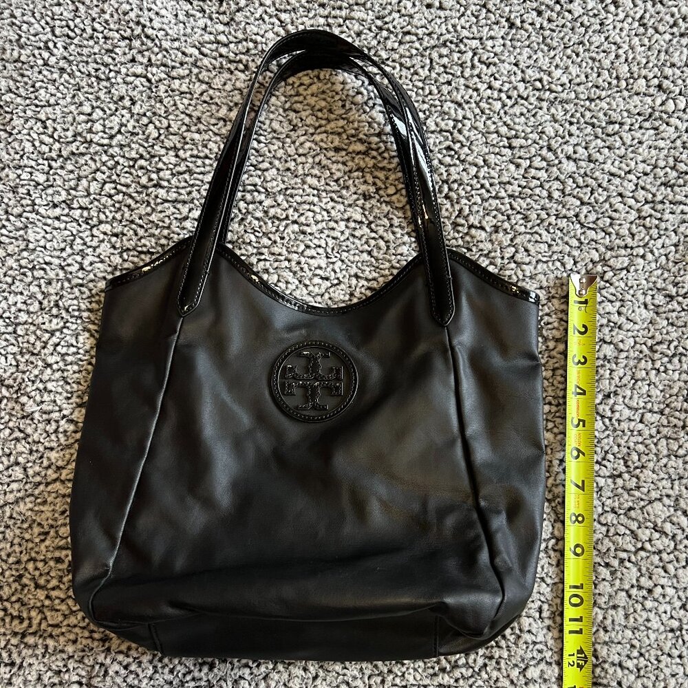 Tory Burch Solid Black Shoulder Bag - image 3